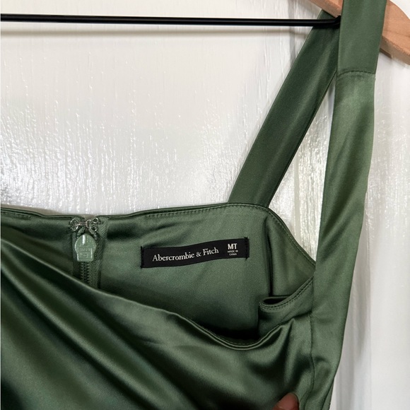 Abercrombie & Fitch Sculpting Stretch Satin Midi Dress Olive Green Size MT - Picture 10 of 10